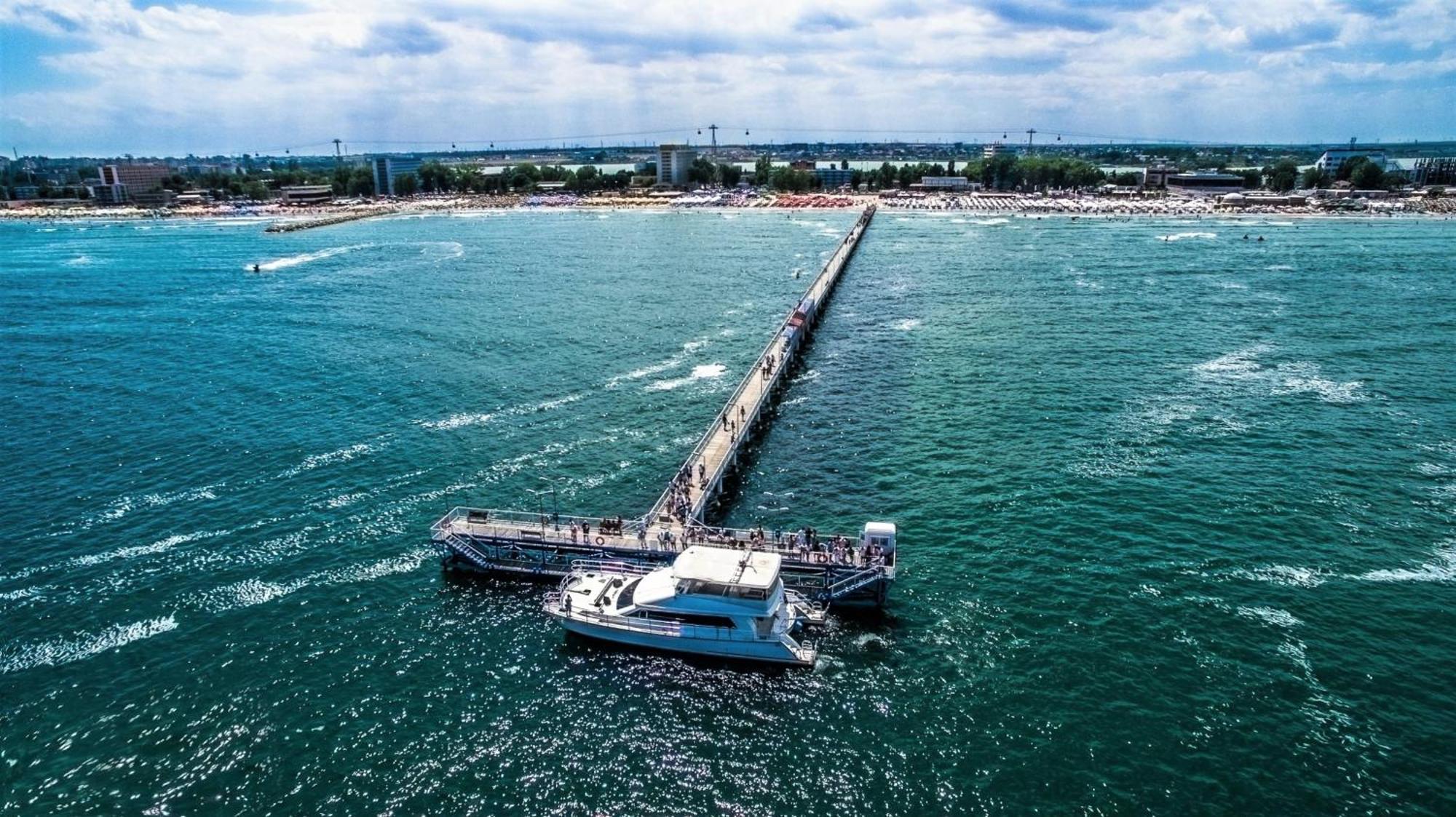 Apollo 3* Mamaia