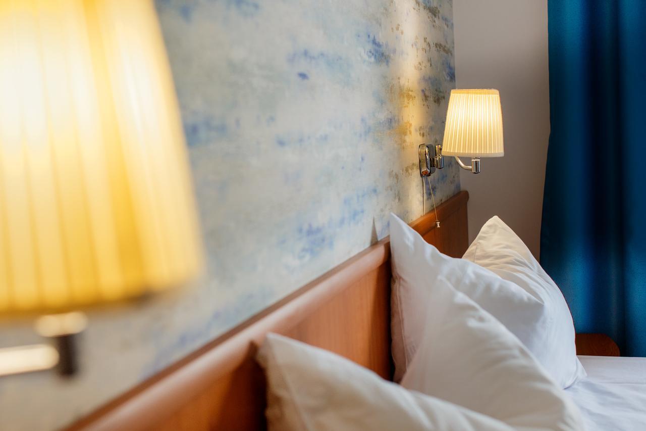 Apollo Hotel 3*